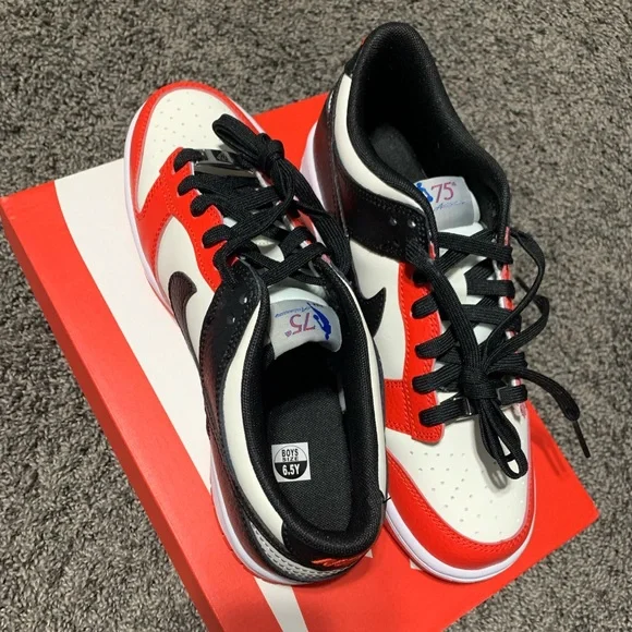 Exclusive Nike dunk low 75th anniversary Chicago bulls - Picture 3 of 4